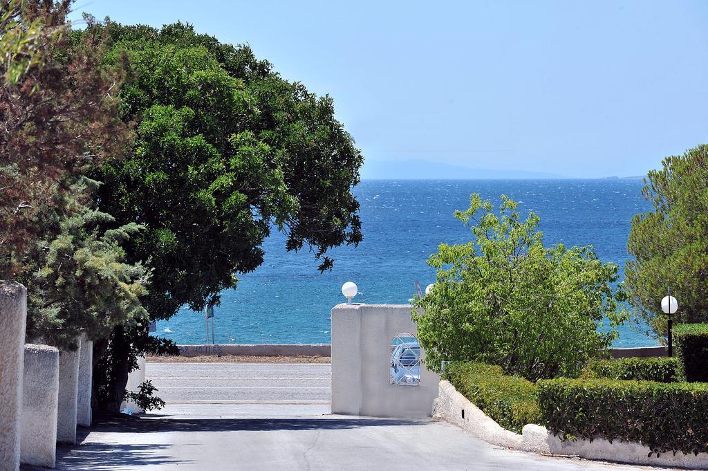 Sarwnisland Villa Lagonisi Exteriör bild
